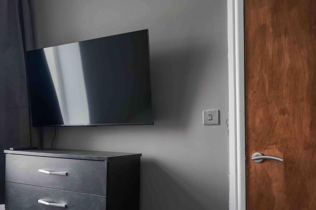 Stunning Two Bed City Centre Apartment Leeds  Dış mekan fotoğraf