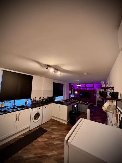 Stunning Two Bed City Centre Apartment Leeds  Dış mekan fotoğraf